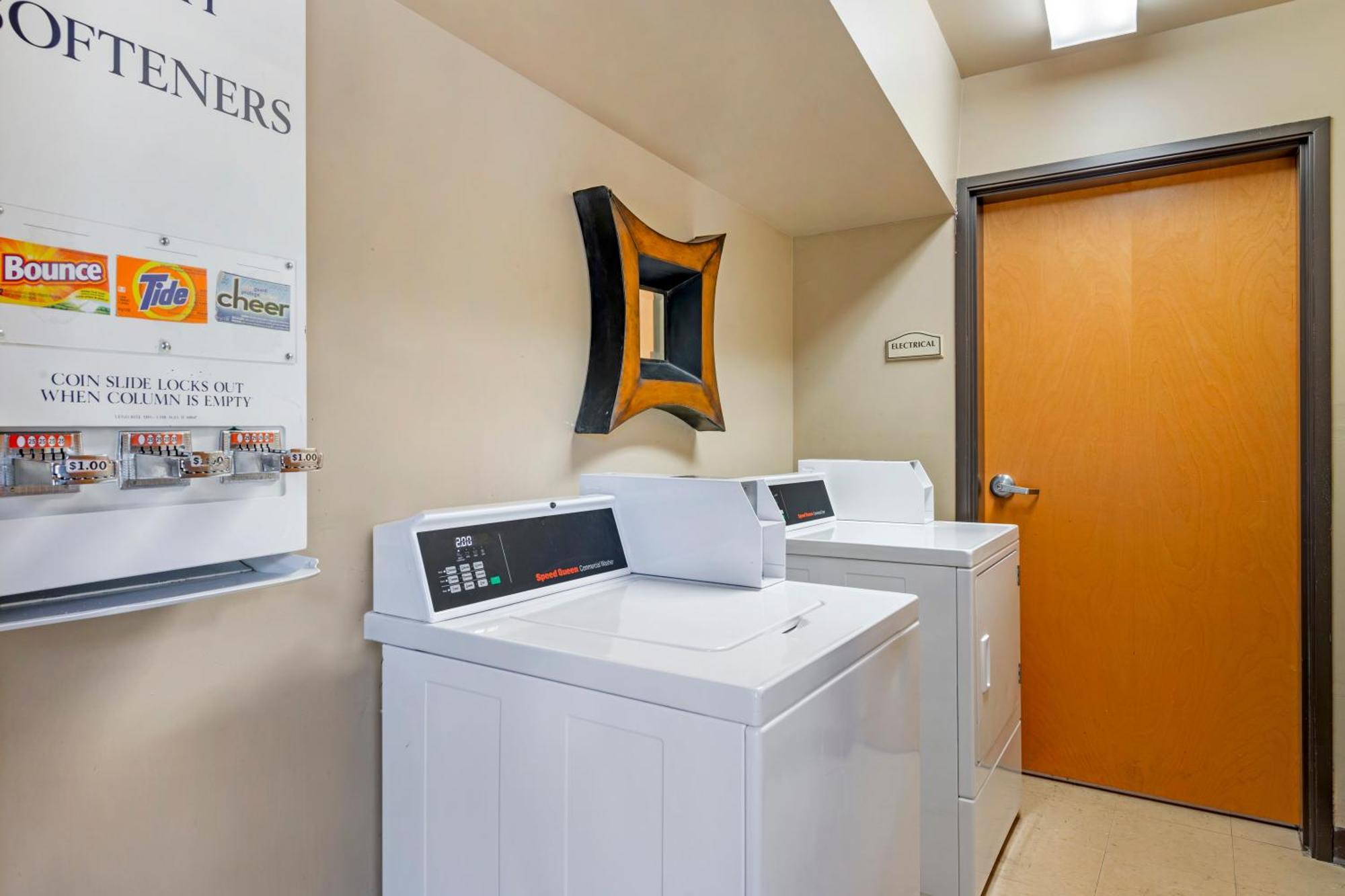 Comfort Suites Brunswick Zewnętrze zdjęcie