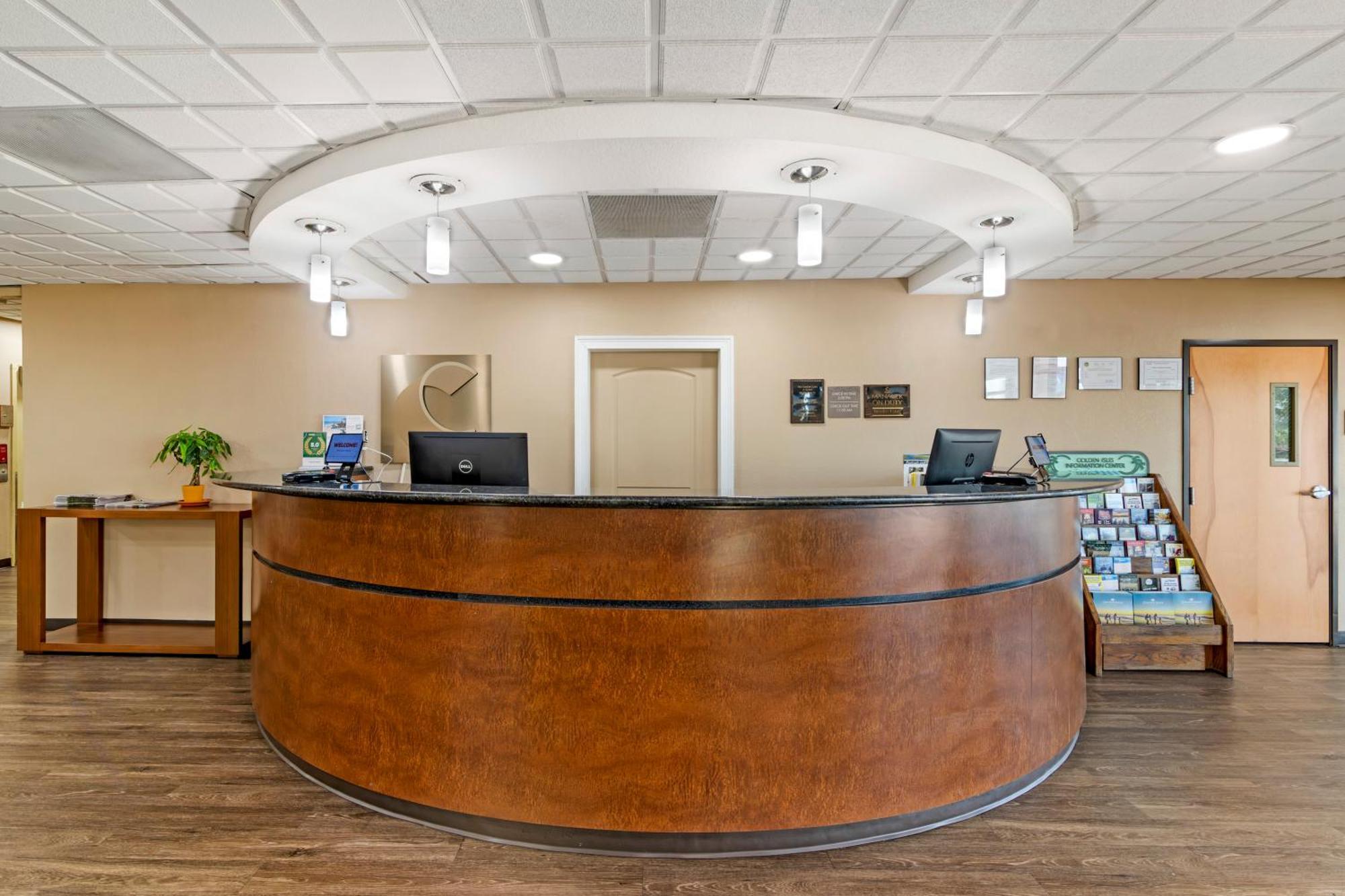 Comfort Suites Brunswick Zewnętrze zdjęcie