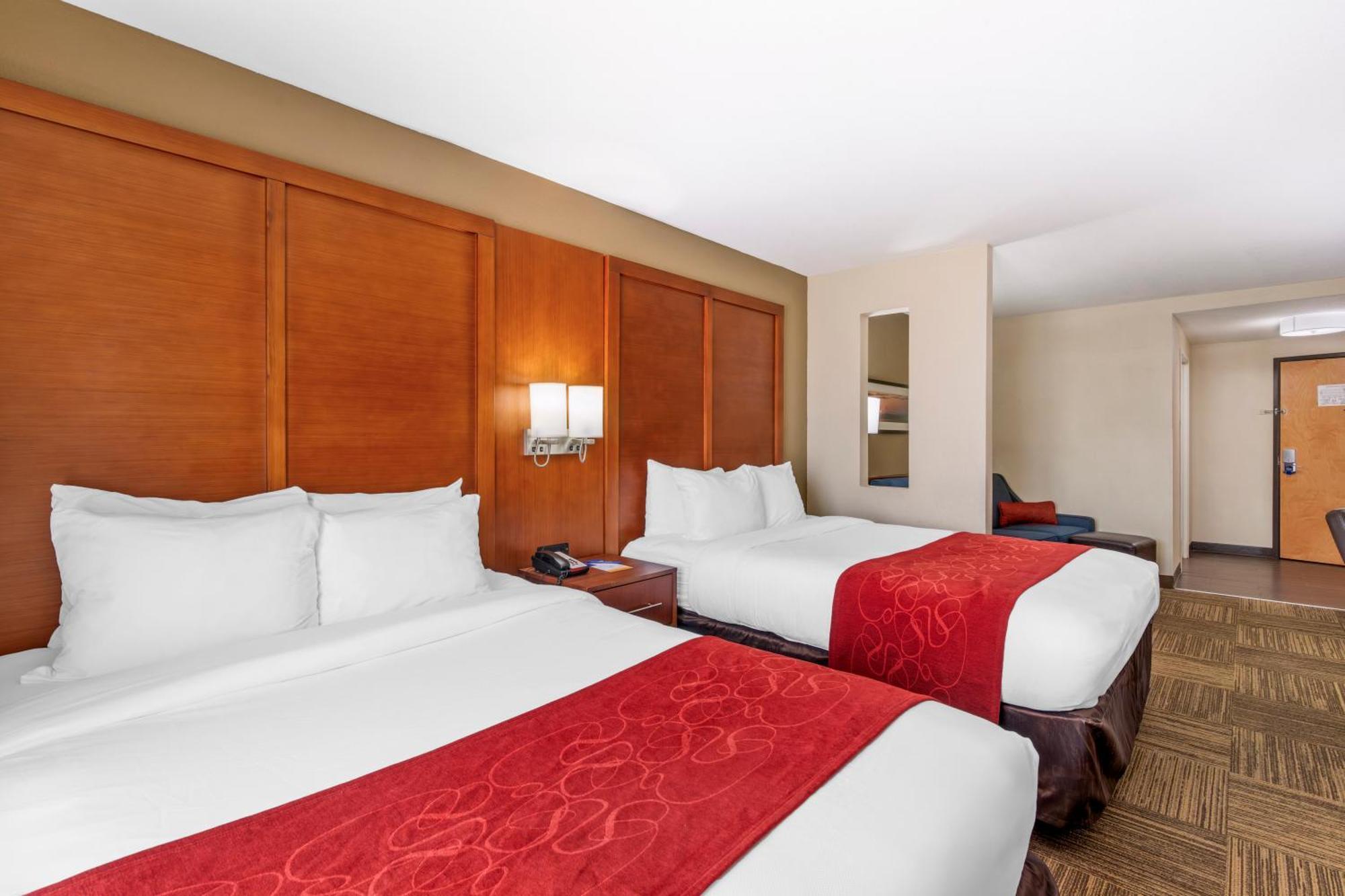 Comfort Suites Brunswick Zewnętrze zdjęcie