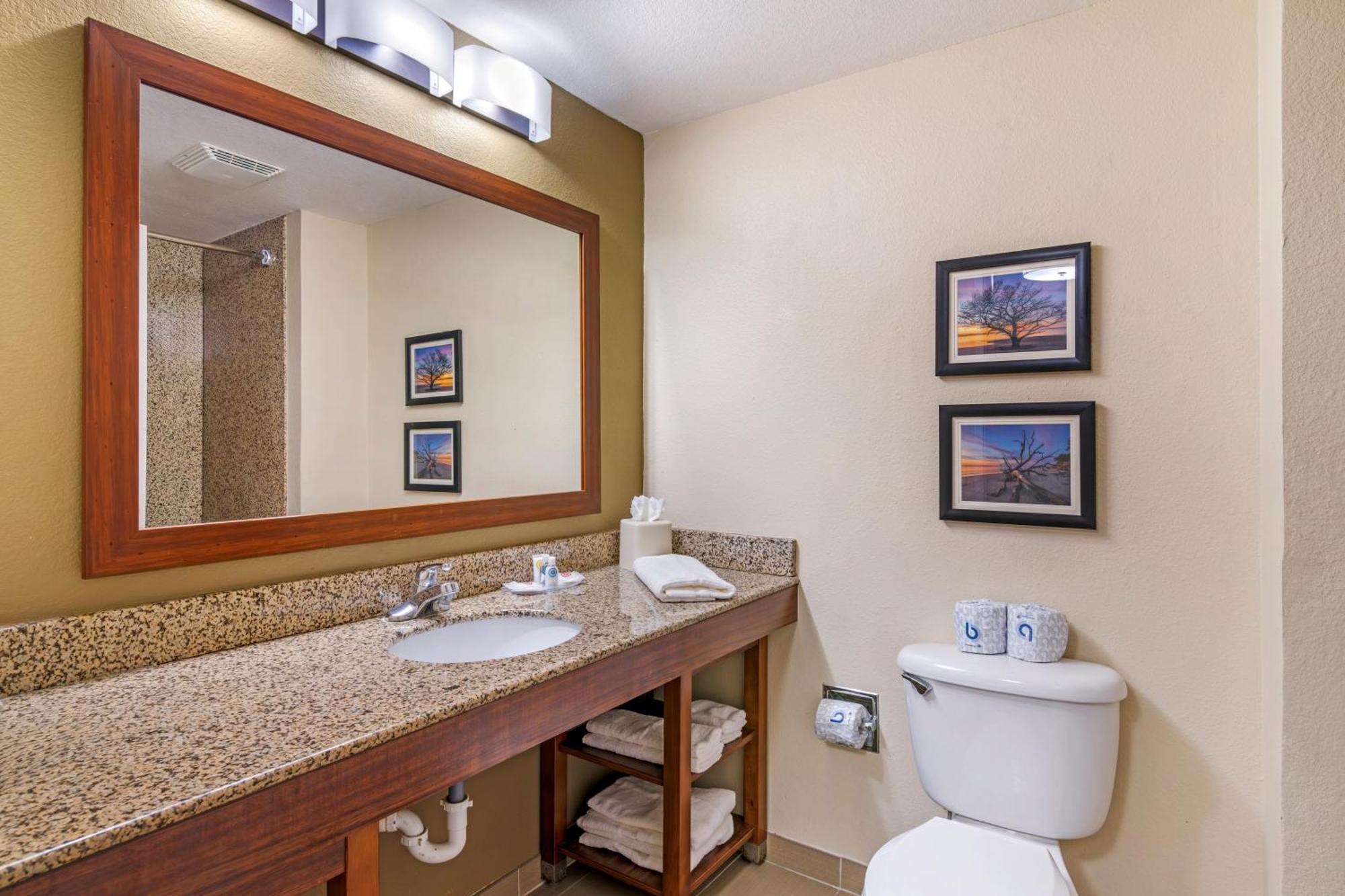 Comfort Suites Brunswick Zewnętrze zdjęcie