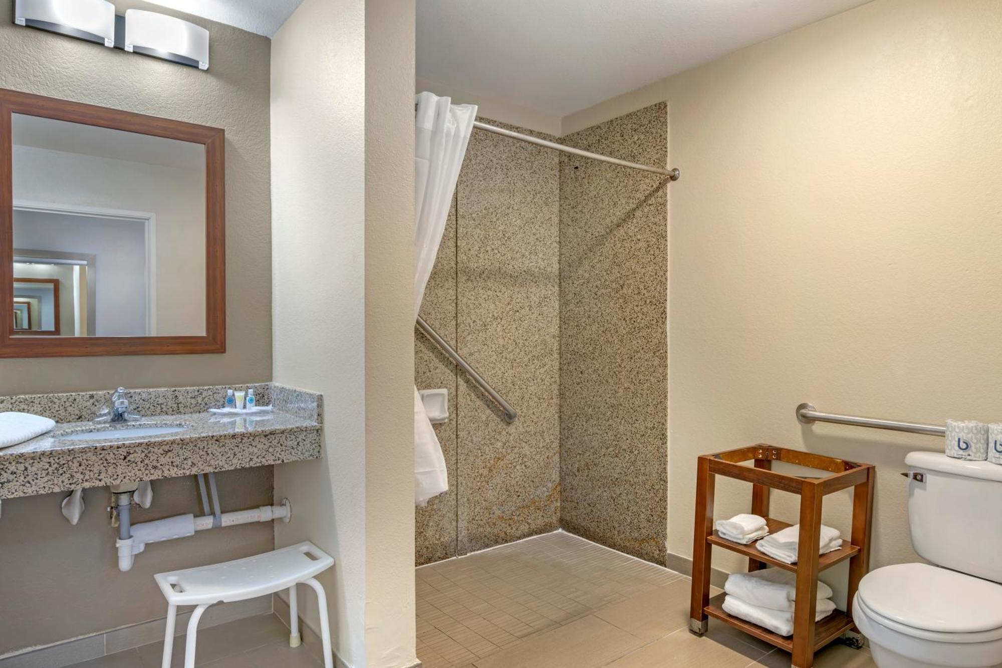 Comfort Suites Brunswick Zewnętrze zdjęcie